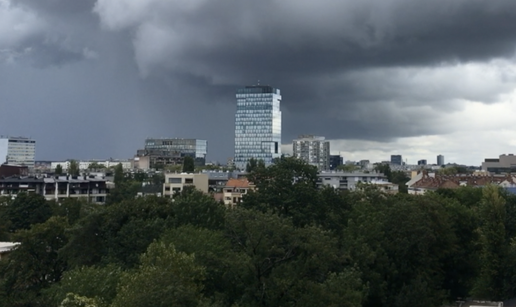 Prizori koji oduzimaju dah: Izmjena oblaka iznad Zagreba