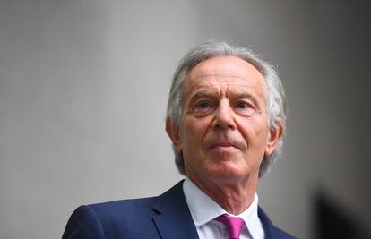 Tony Blair se na Kosovu susreo s pet muškaraca imena Tonibler