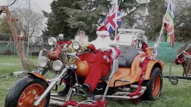 Djed Mraz je ljut nakon što ga je kaznio prometni policajac: 'Pošalji je na Sjeverni pol'