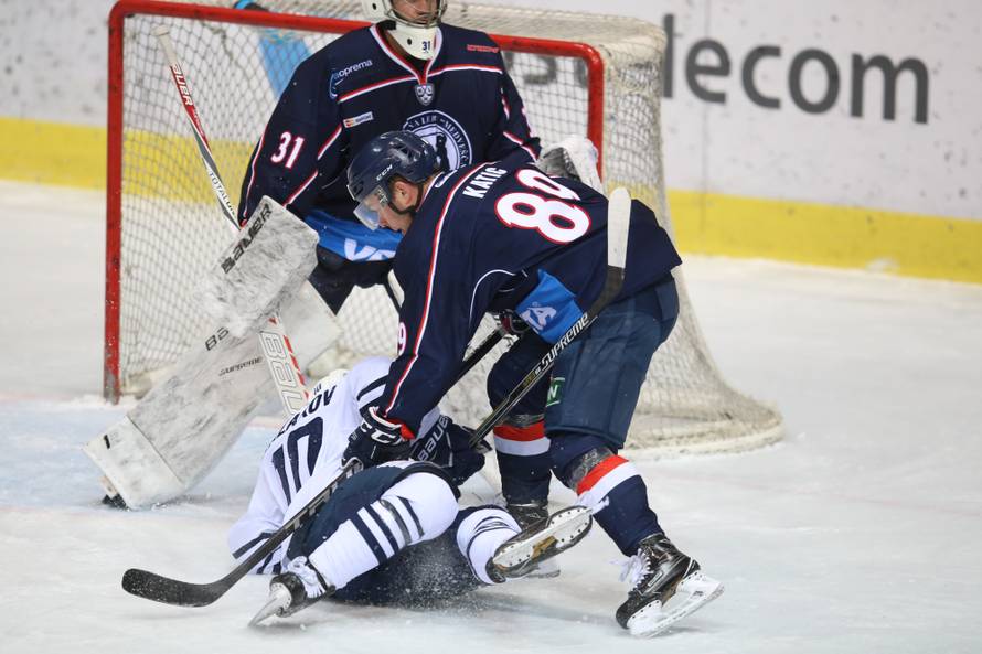 KHL Medvescak -Admiral Vladivostok