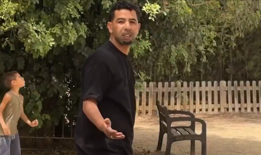 VIDEO Yamalov otac je poludio na novinare i o&scaron;tro zaprijetio: 'Ga&dstrok;at &cacute;u vas s mobitelom!'