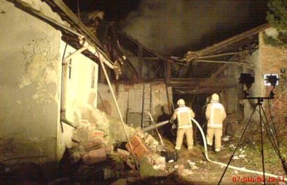 Karlovac: Zbog zapaljene štale umalo izgorjela kuća