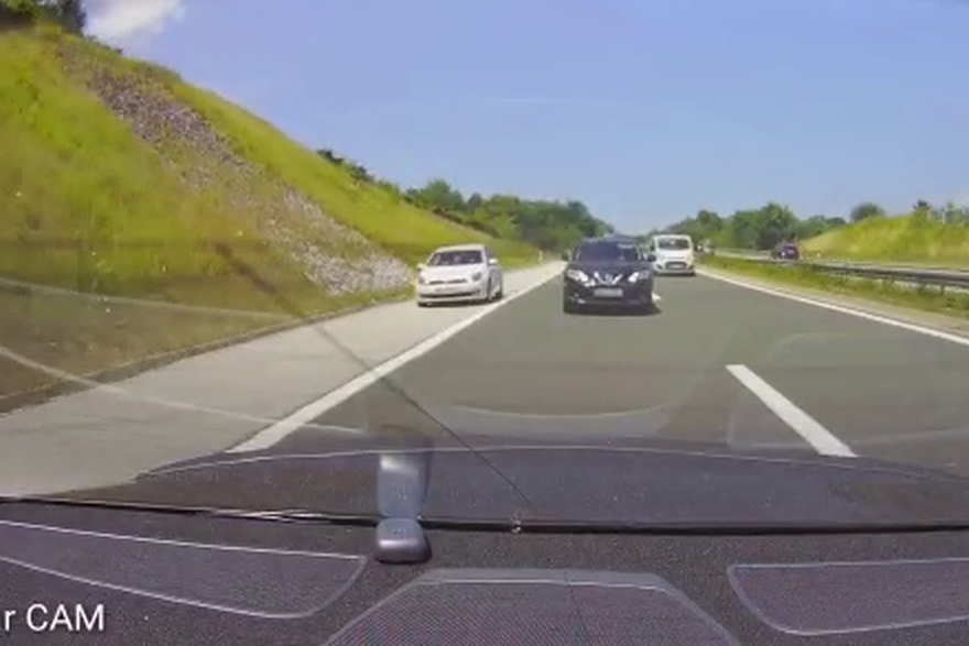 VIDEO Snimka s dash kamere: 'Vozio se kao luđak na zaustavnoj, vidio sam kako piči'