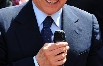 Berlusconi prijavio 48 milijuna eura prihoda za 2011. godinu