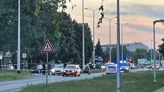 Zagreb: U naselju Špansko automobil je naletio na dvije maloljetnice