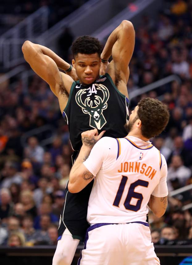 NBA: Milwaukee Bucks at Phoenix Suns