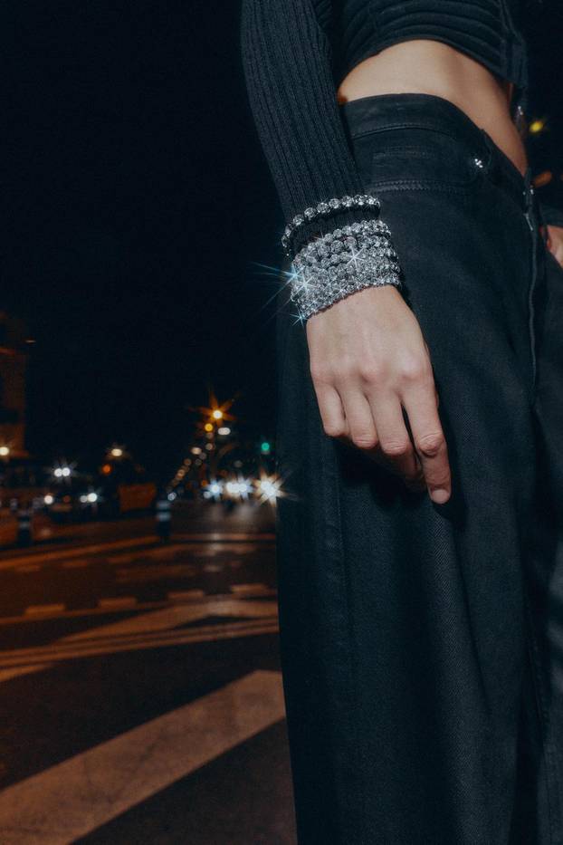 Idealne za doček! Ovo su party narukvice koje morate imati