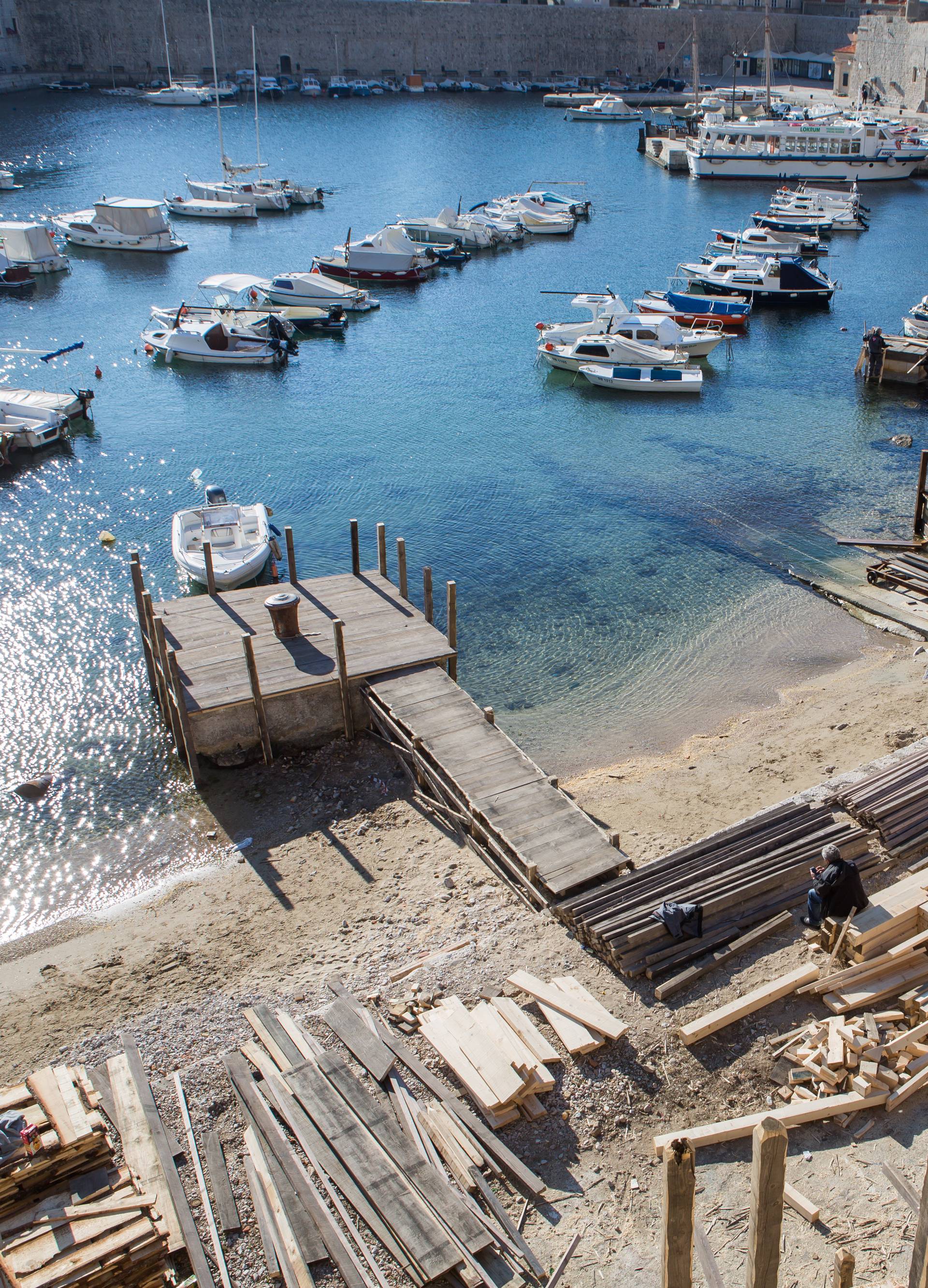 Počelo je: Dubrovnik se polako sprema za doček Robina Hooda