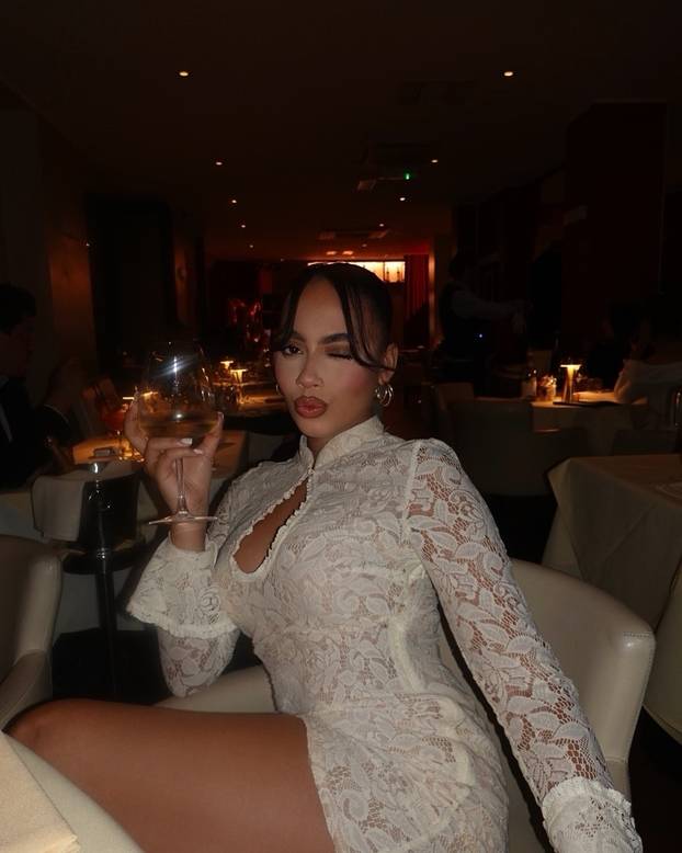 FOTO Ljepotica koja ljubi irskog junaka kvalifikacija za SP: 'Osjećam se kao u oblacima...'