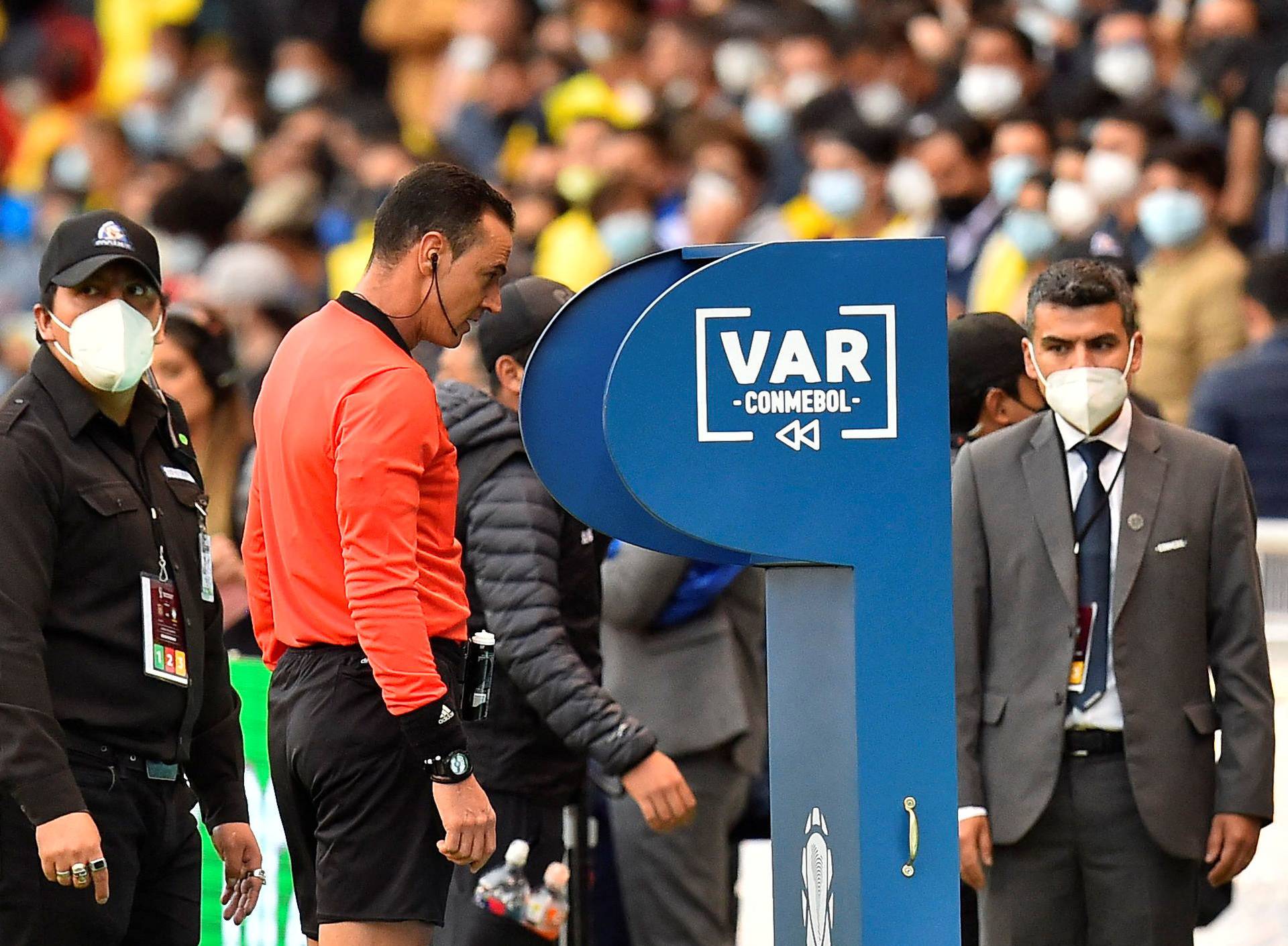 World Cup - South American Qualifiers - Ecuador v Brazil