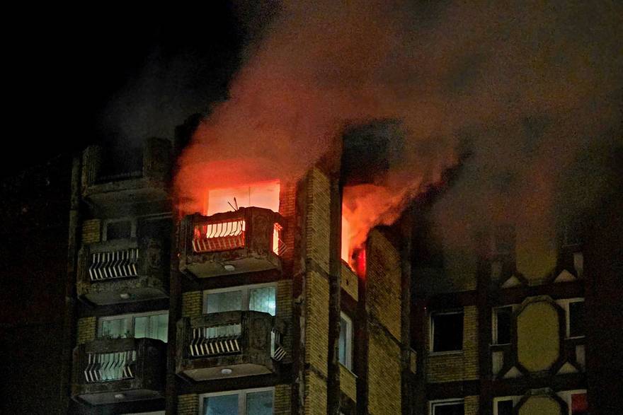 Tuzla: Više osoba poginulo u požaru u domu umirovljenika