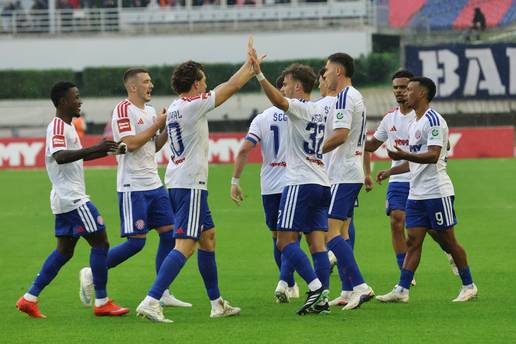 VIDEO Hajduk - Dinamo 2-1: 'Bili' sru&scaron;ili 'modre' u ludnici na Poljudu i zasjeli na vrh HNL-a