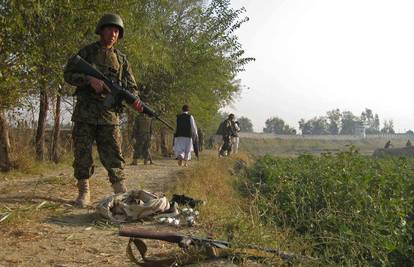 Ubili su osam Talibana koji su pokušali napasti bazu NATO-a