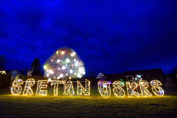 Grabovnica: Imanje obitelji Salaj ponovno u blagdanskom ruhu, ovoga puta sa Uskršnjim motivima