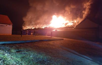 Požar u vulkanizeru: 'Smrad zapaljenih guma je nesnosan'