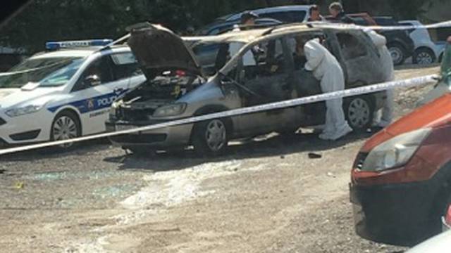 Istraga u tijeku: U Dubrovačkoj ulici u Splitu izgorio automobil