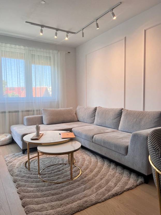 Prodaje ga nakon prekida veze: Zavirite u stan Katarine Baban