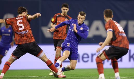 Kova&ccaron;evi&cacute;: &Ccaron;ini mi se da Lisica nije dobro... Haramba&scaron;i&cacute;: Sad &cacute;emo svi fe&scaron;tati uz - grickalice!