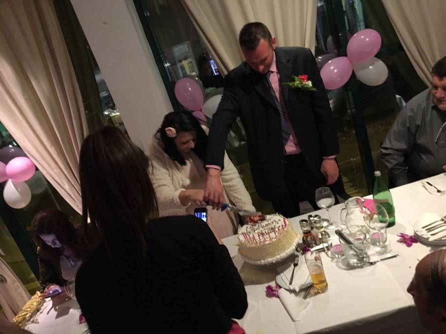 Svadbena zvona: Nevenka se udala za svog dečka Zvonu