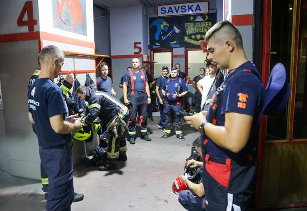 Zagreb: Vatrogasci krenuli na Korčulu gasiti požar