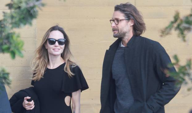 *PREMIUM-EXCLUSIVE* Angelina Jolie has 3 hour long lunch at Nobu in Malibu with Rothschild heir David Mayer de Rothschild