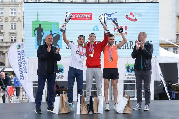 Dodjela medalja na 32. Zagrebačkom maratonu