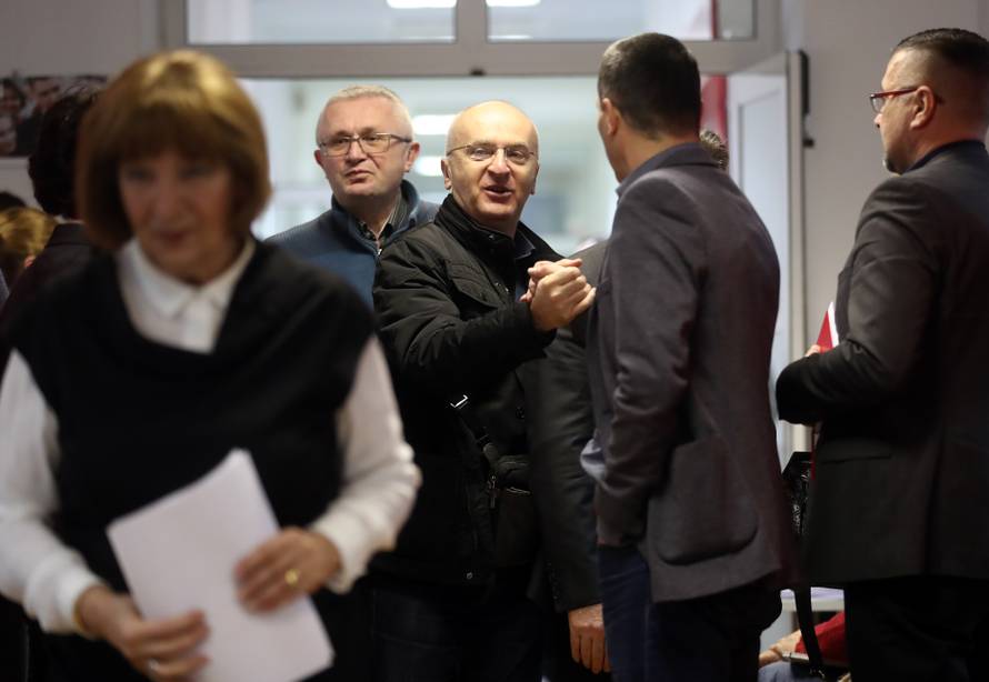 'Sramota da se koristi ustaški pozdrav. Kakva smo to zemlja'