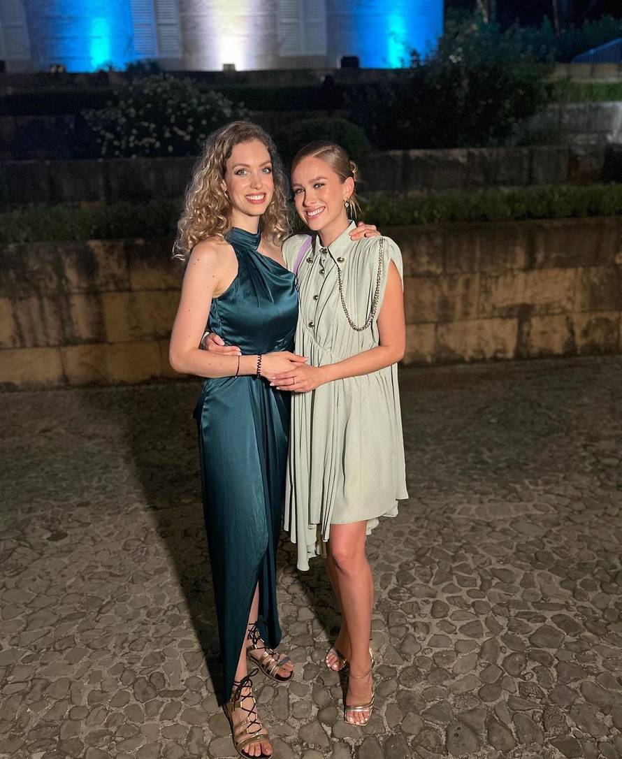 Domenica je otkrila: 'Dečko i ja imamo sličan pogled na život. Hana? Ona je prva koju zovem'