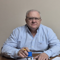 Priveli na&ccaron;elnika koji je udarao po autu u kojem je bila beba