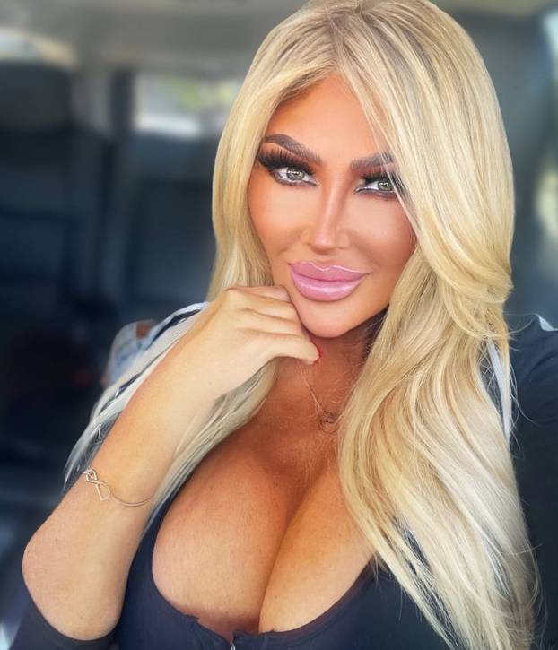 Majka osmero djece napravila nešto što nitko nije očekivao – sad živi od svog izgleda