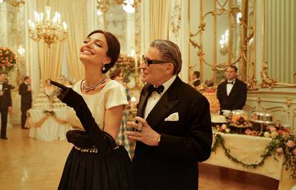 Film 'Maria' o divi Callas je vizualno divan: Kvari ga loša sinkronizacija usana Angeline...