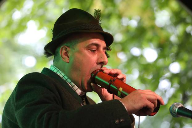 Delnice: 4. Rika fest - Državno prvenstvo u oponašanju rike jelena