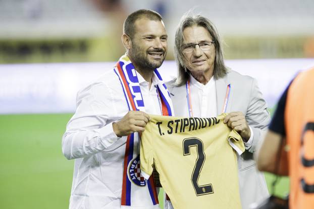 Split: Hrvatski olimpijci dobili po&ccaron;asne Hajdukove dresove