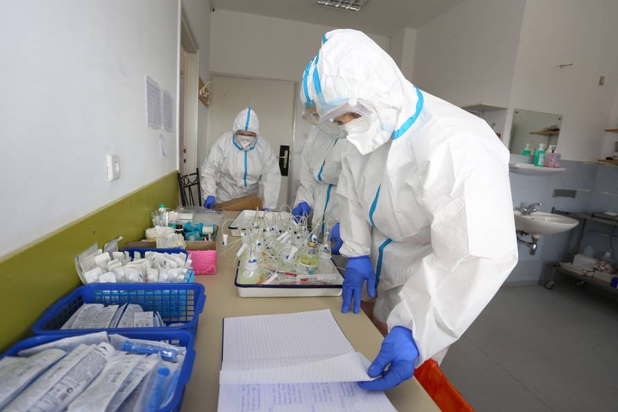 Kapaciteti covid odjela karlovačke bolnice popunjeni, na respir