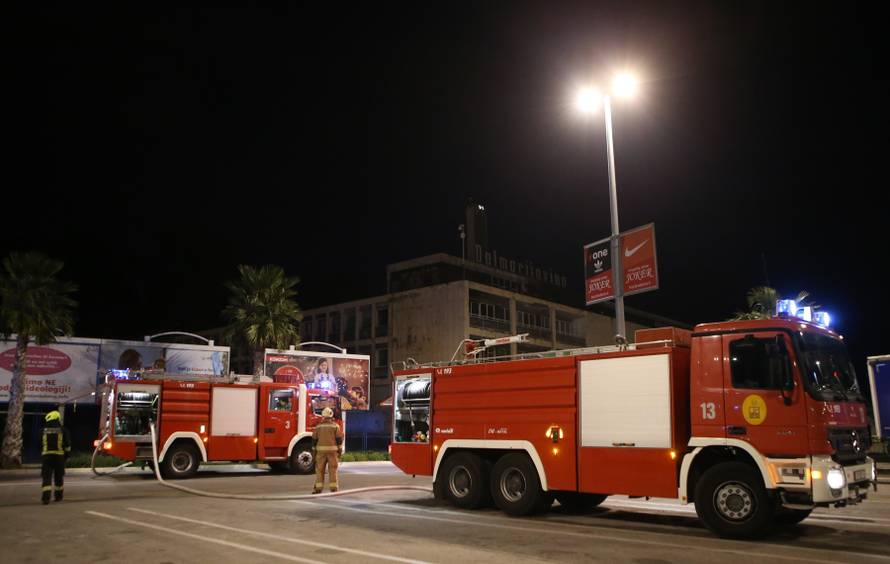 Nitko nije ozlijeđen: Planuo je požar u zgradi Dalmacijavina