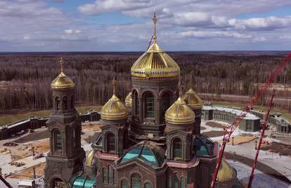 Rusija je sagradila  katedralu s mozaicima Putina i Staljina...