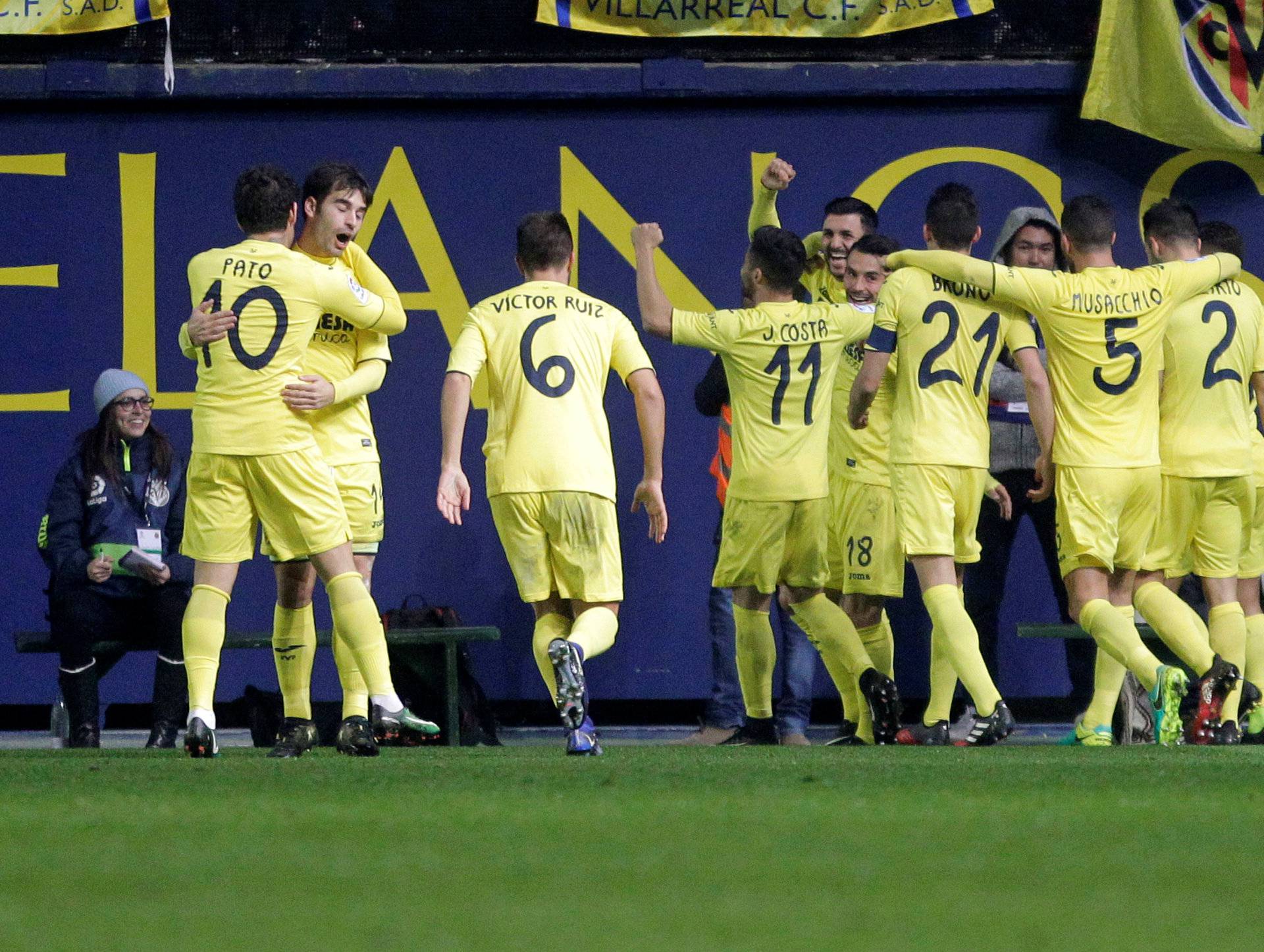 Football Soccer - Spanish Liga - Villarreal v Barcelona