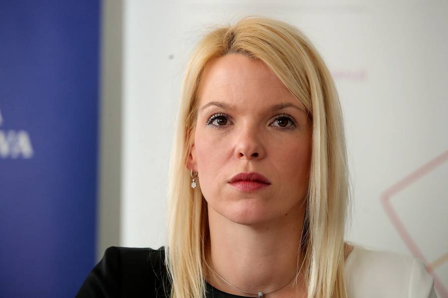 Potpisan ugovor za operaciju  "Moja mirovina - Unapređenje usluga REGOSA na tržištu rada"