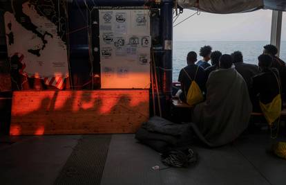 Između Malezije i Tajlanda potonuo brod s 90 migranata