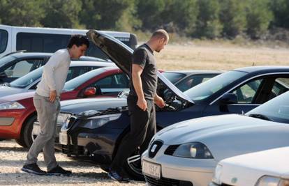 Hrelić je stigao u Šibenik: Ima svega, od igle do auta i glisera