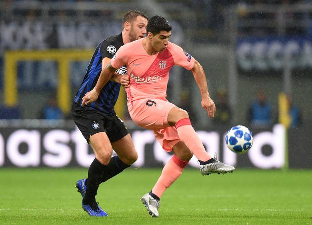 Champions League - Group Stage - Group B - Inter Milan v FC Barcelona