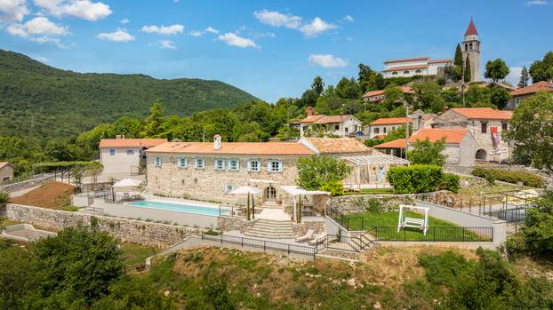 FOTO Kaštelet kod Opatije iz snova: Obnovili smo ga kako bismo očuvali obiteljske tajne