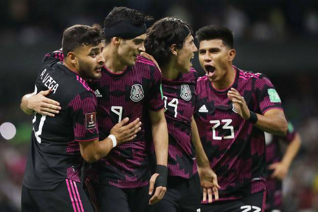 World Cup - Concacaf Qualifiers - Mexico v El Salvador