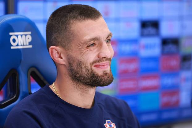 Osijek: Konferencija za medije hrvatske nogometne reprezentaacije 