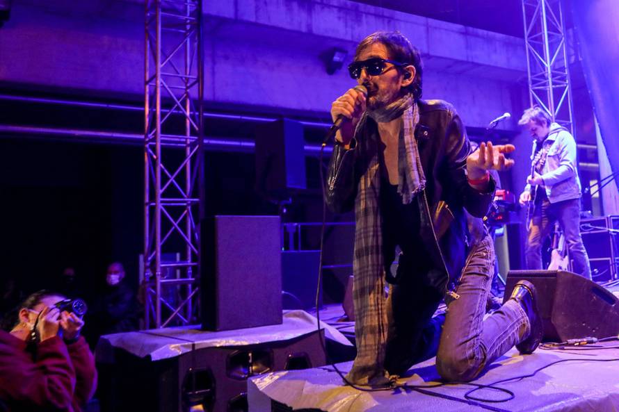 Virtualni koncert Bare i Majki: 'Publici preostaje da namjesti glasnoću, natoči si piće i uživa'