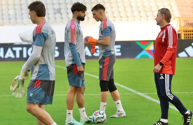 Split: Trening hrvatske nogometne reprezentacije uoči sutrašnje utakmice protiv Španjolske