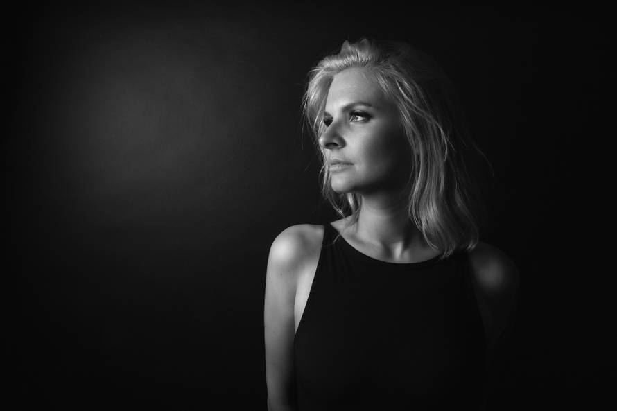 Tanzen slavi prvu godišnjicu uz futuristički zvuk Kompakta!