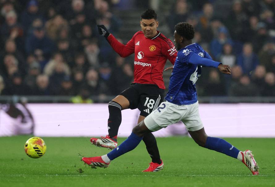 Premier League - Everton v Manchester United