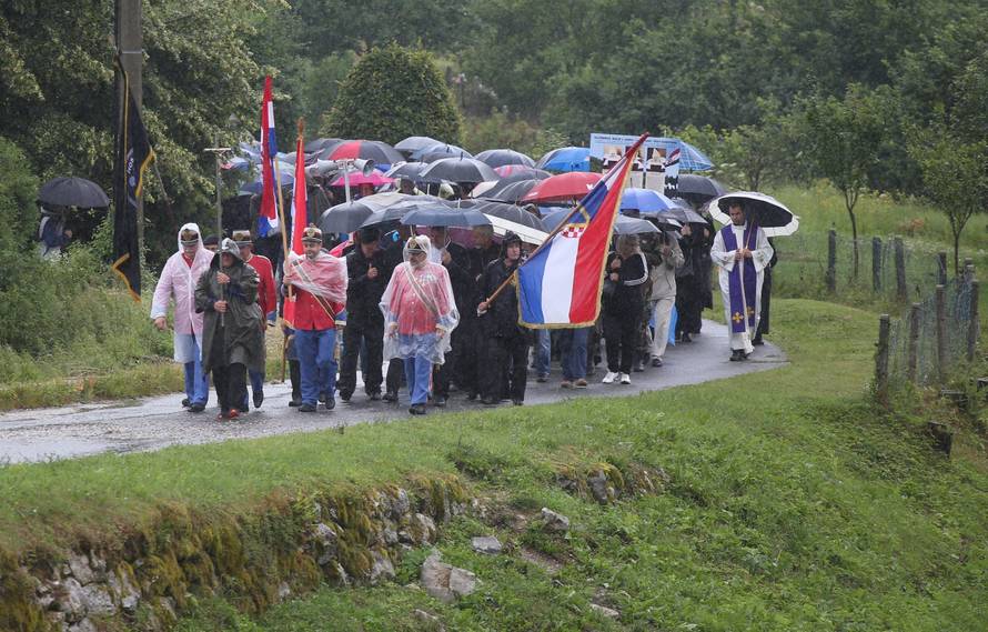 SoÅ¡ice: Komemoracija pokraj jame Jazovke za Å¾rtve koje su ubili partizani