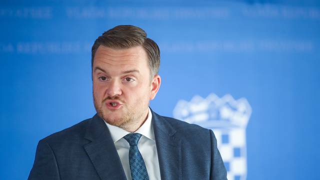 Zagreb: Ministar Primorac nakon sjednice Vlade dao je izjavu za medije